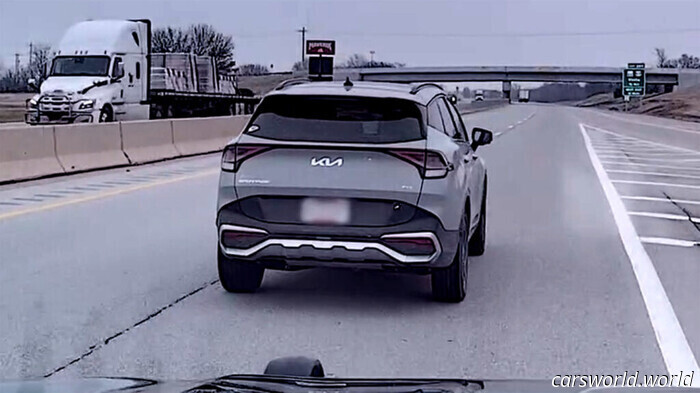 Большинство людей насмехаются над технологиями автономного вождения, пока они не сделают что-то подобное | Carscoops